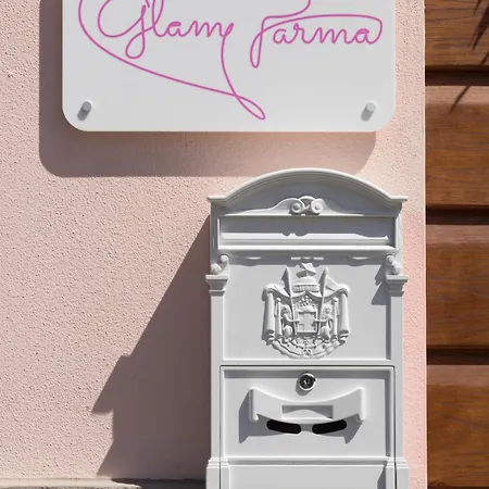 Glam * Parma